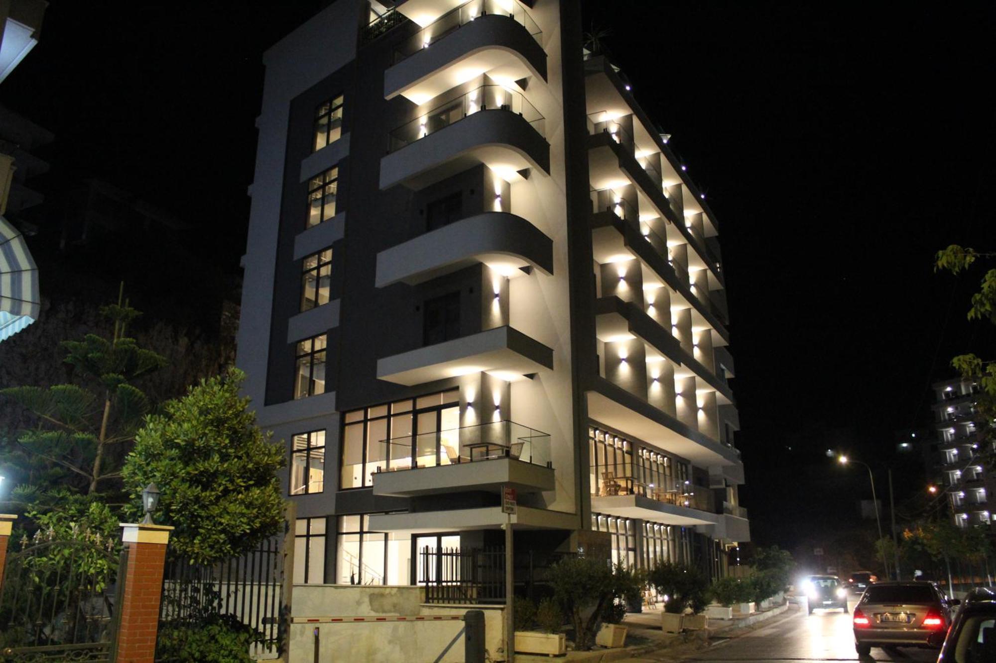 The Queen's Lion Premium Hotel