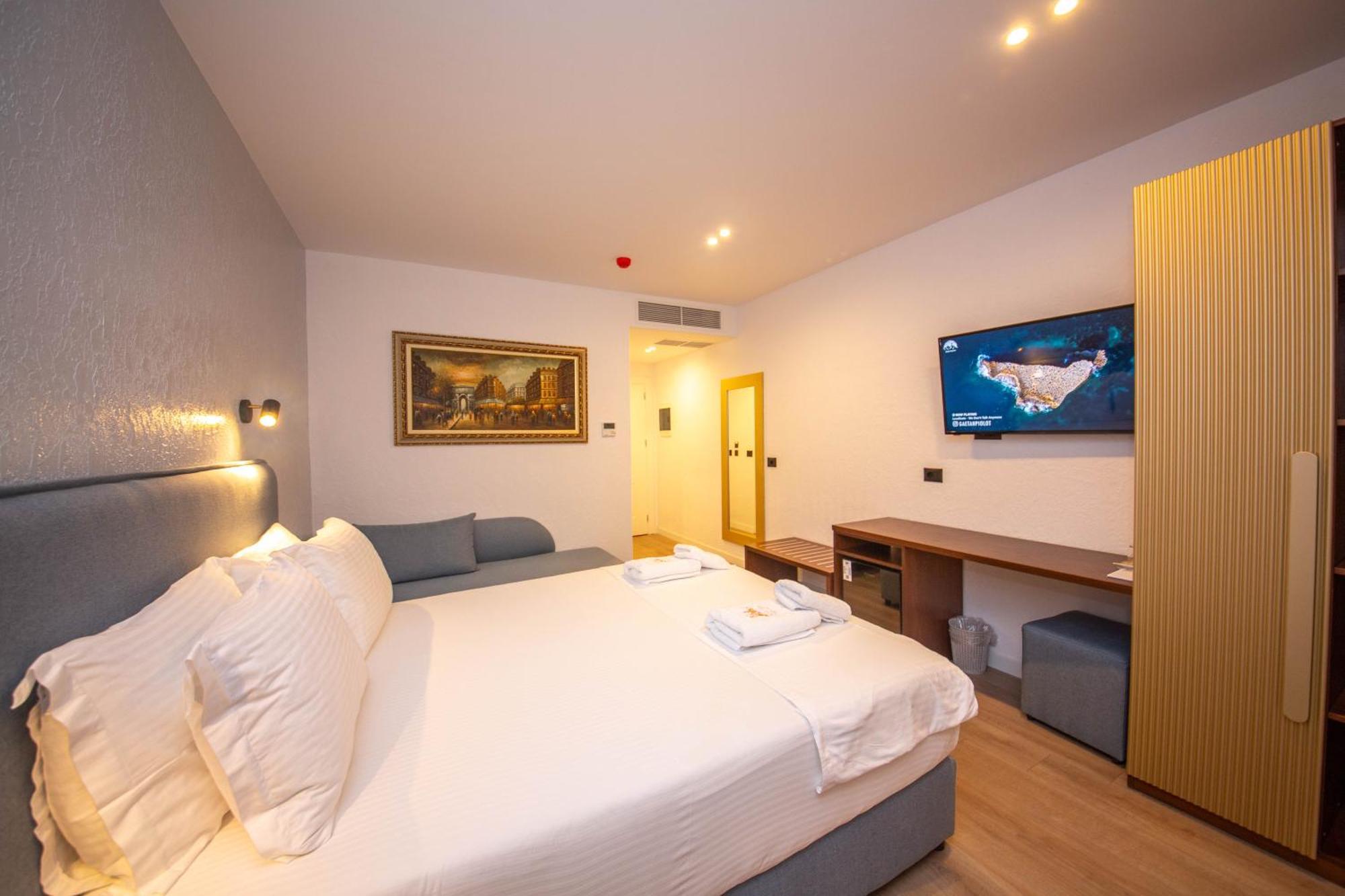 Hotel The Queen's Lion Premium