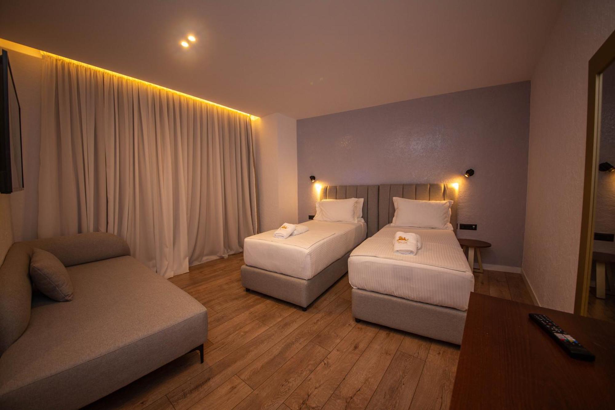 The Queen's Lion Premium Hotel Saranda